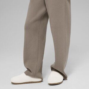 Alo Yoga Scholar Straight Leg Sweatpant Light Cocoa